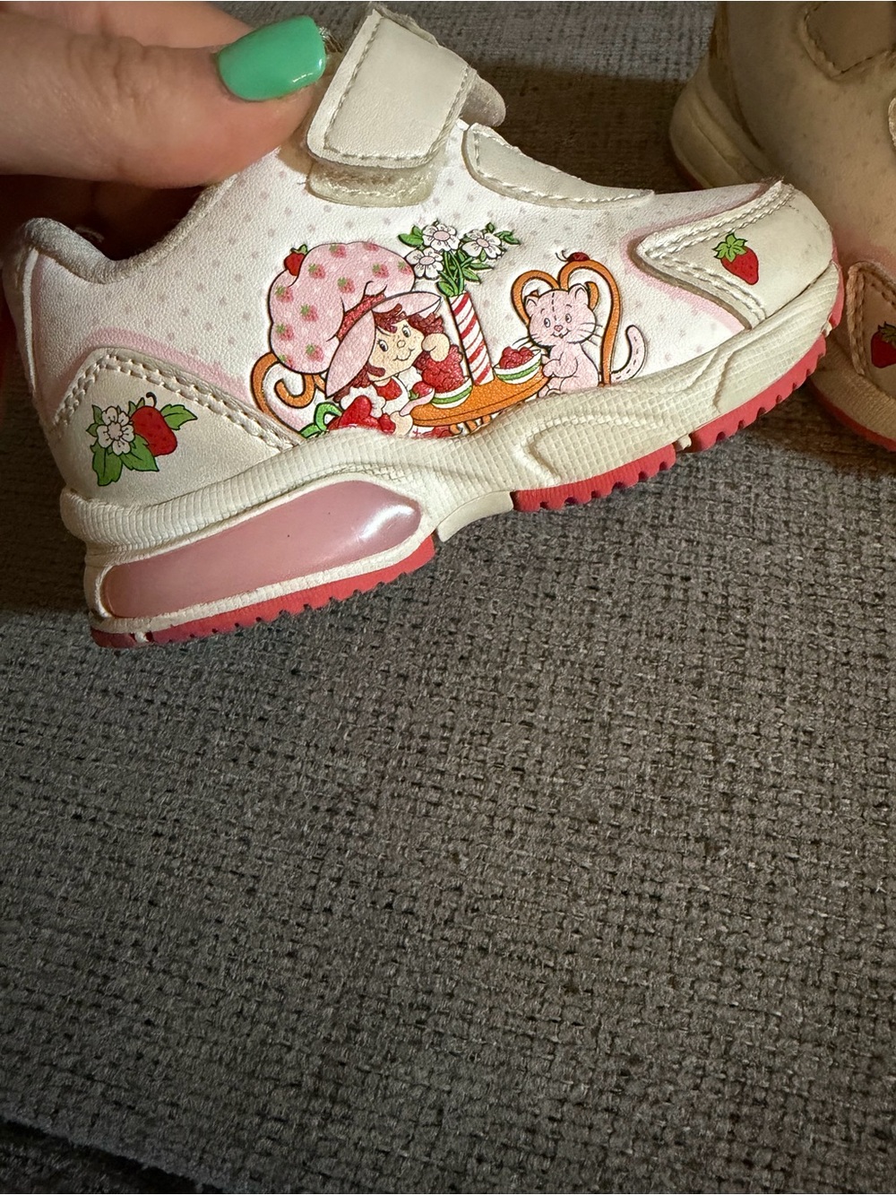 Strawberry-Themed Kids Sneakers - White & Pink
